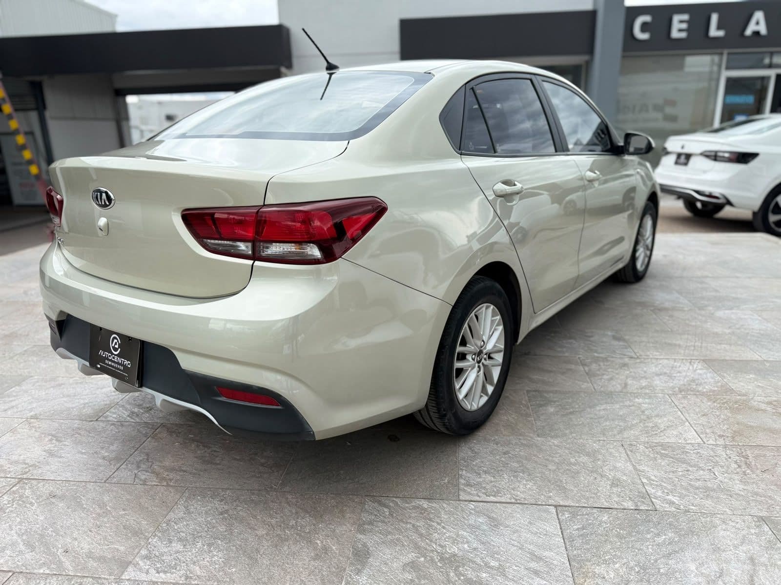 Kia Rio 2020 — foto 5