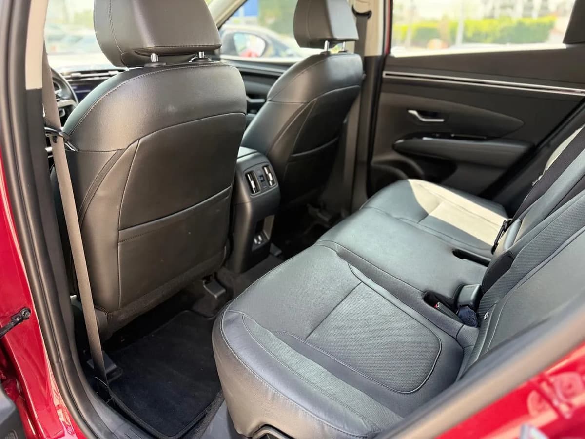 Hyundai Tucson 2023 — foto 10