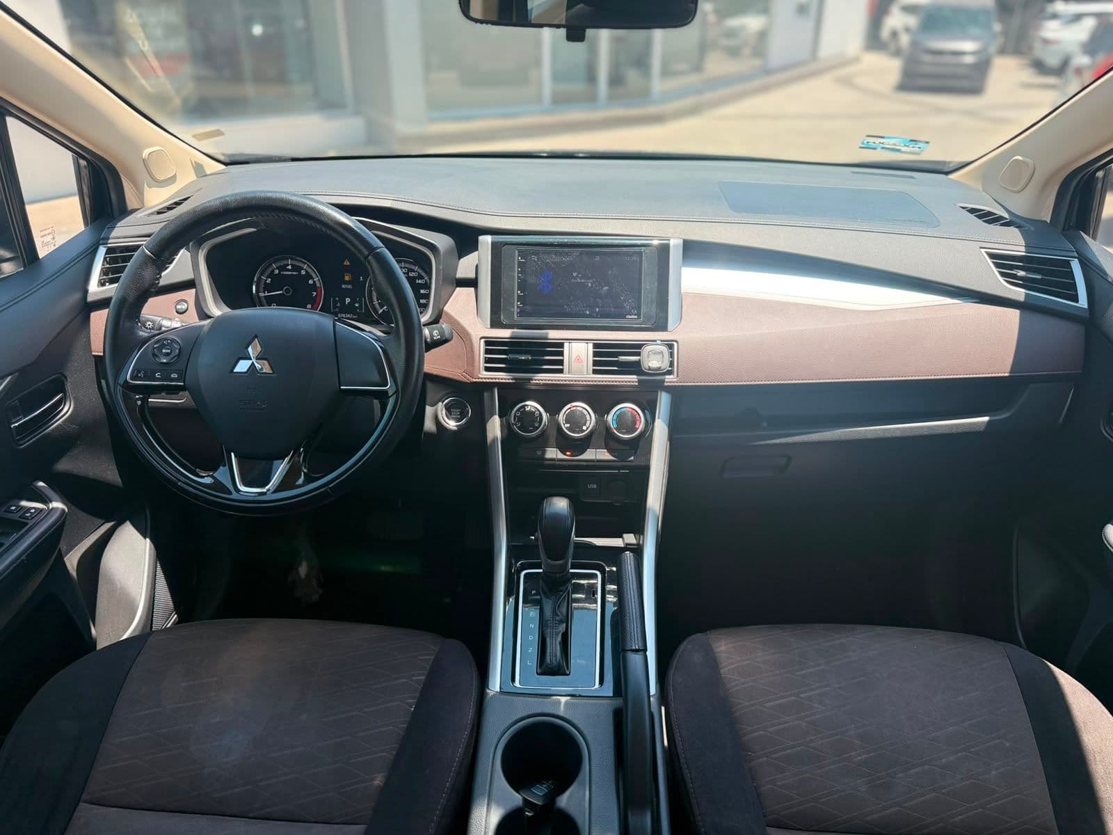 Mitsubishi Xpander 2023 — foto 8