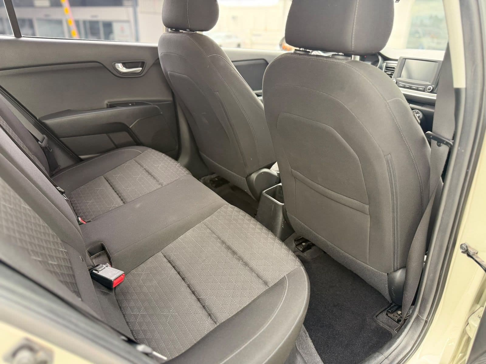 Kia Rio 2020 — foto 10