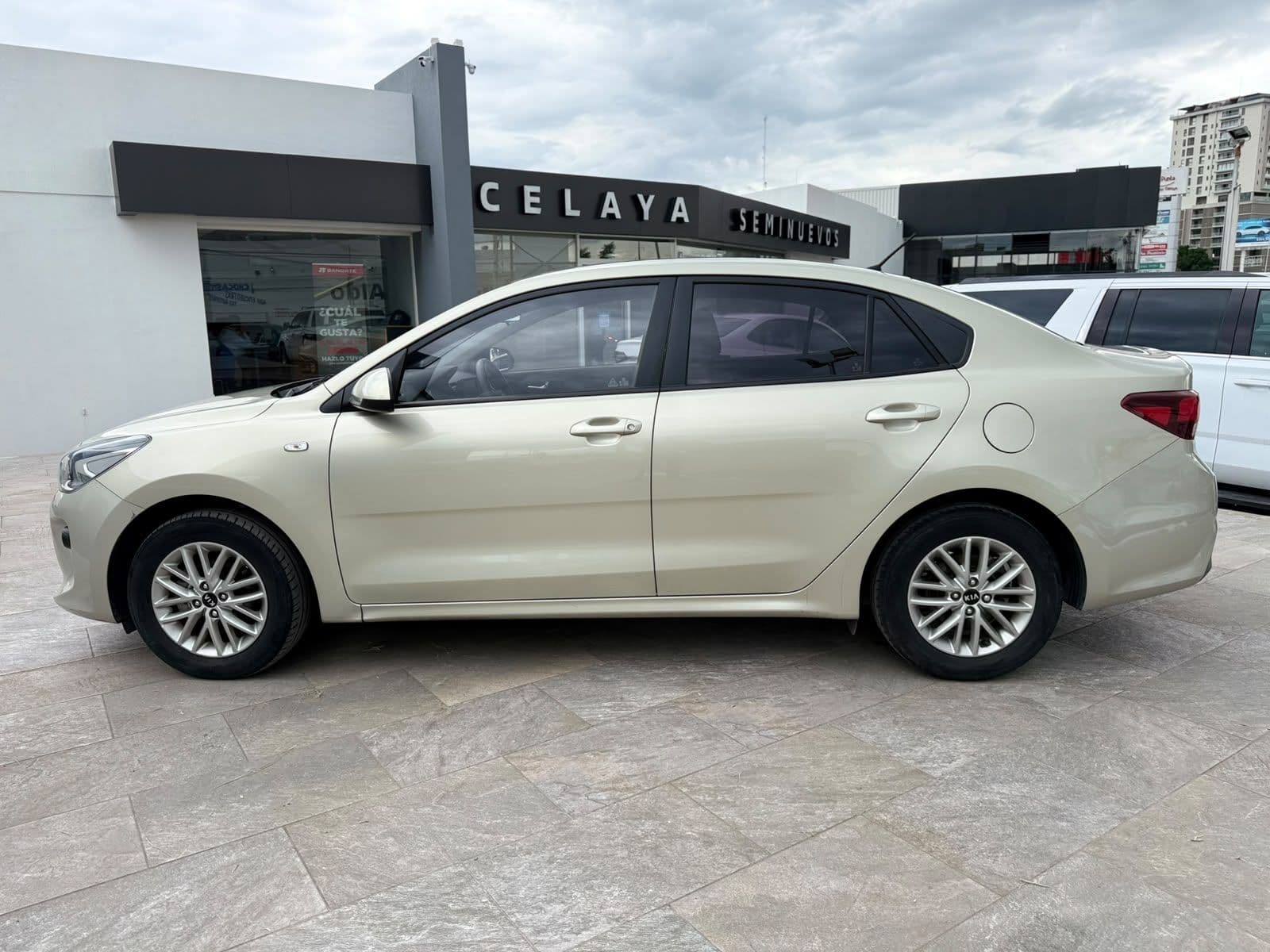 Kia Rio 2020 — foto 4