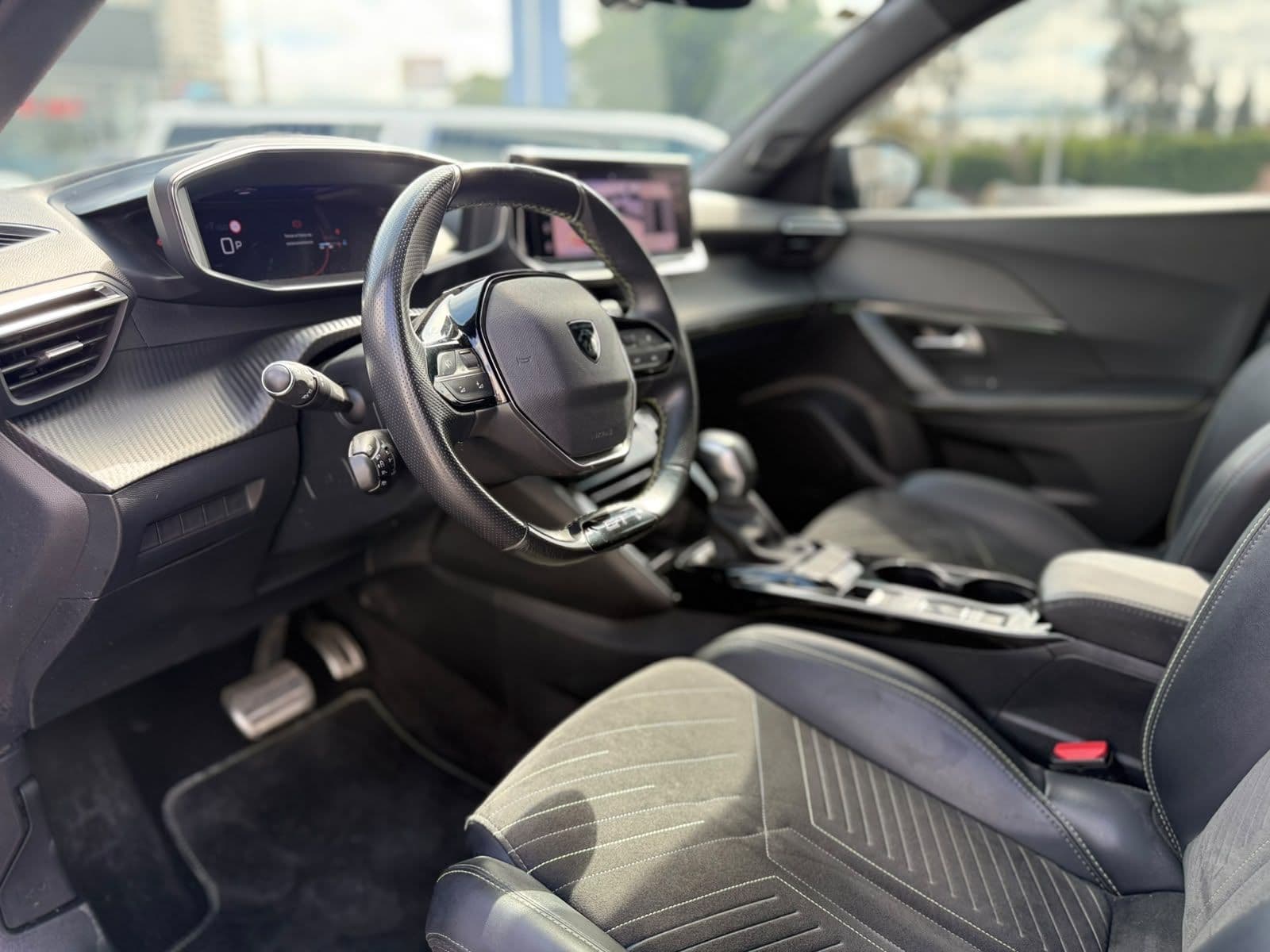 Peugeot 2008 2024 — foto 8
