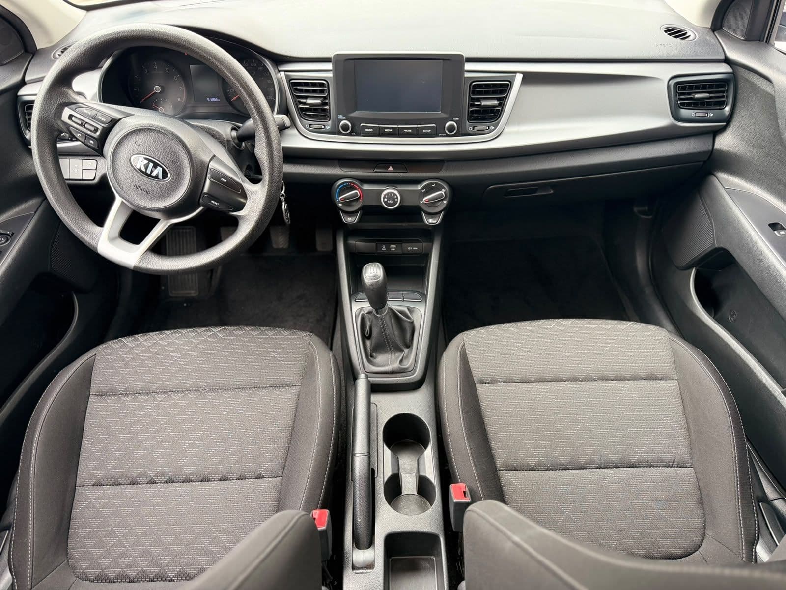Kia Rio 2020 — foto 9